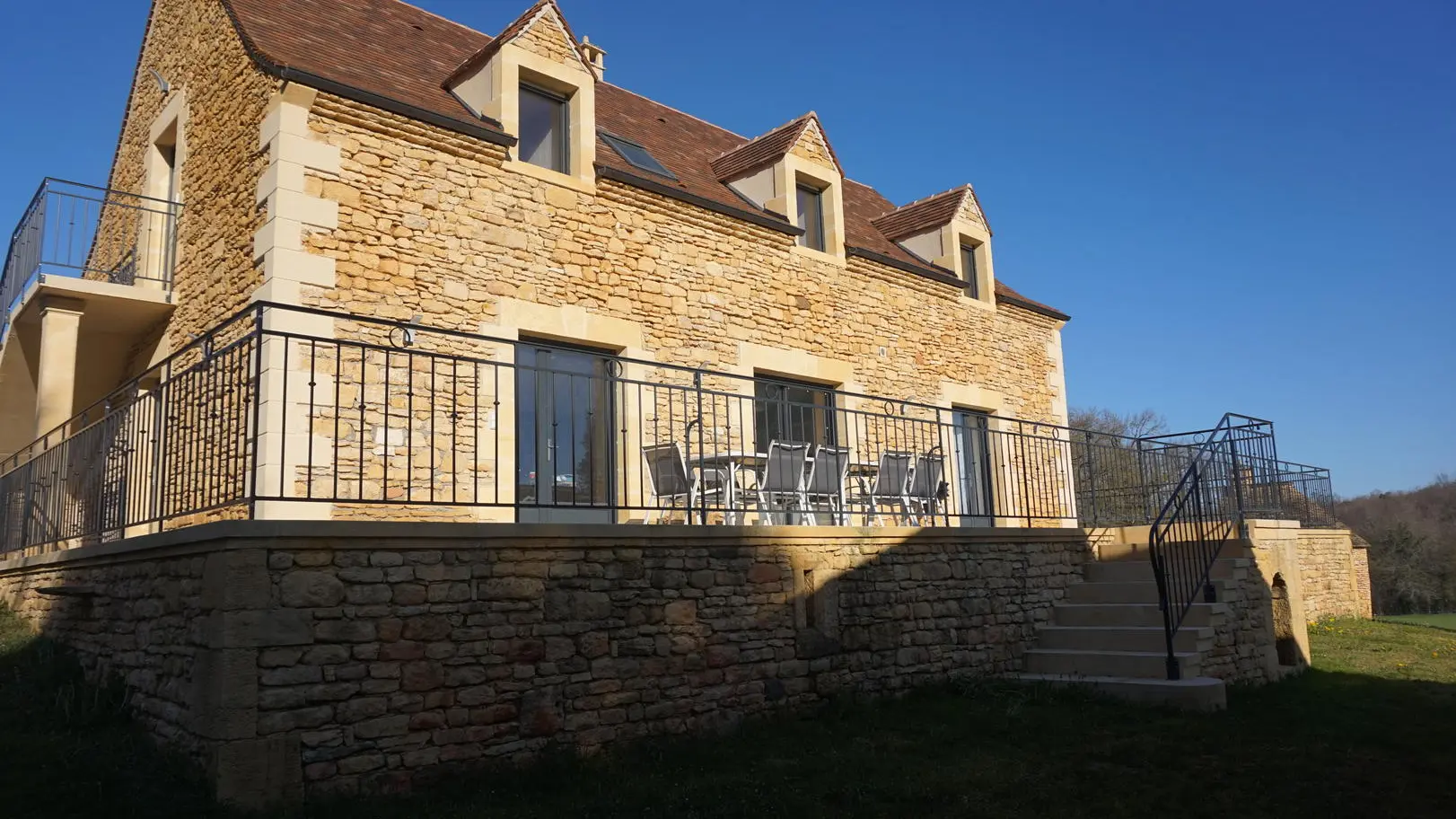 gite-leygues-014--2-facade-2