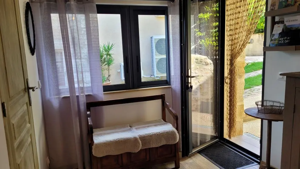 l'entrée du gîte Pierre Fort