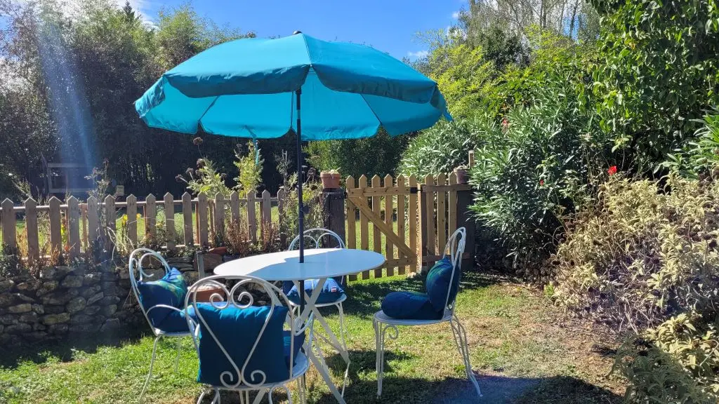 le jardin privatif du gite Pierre Forte