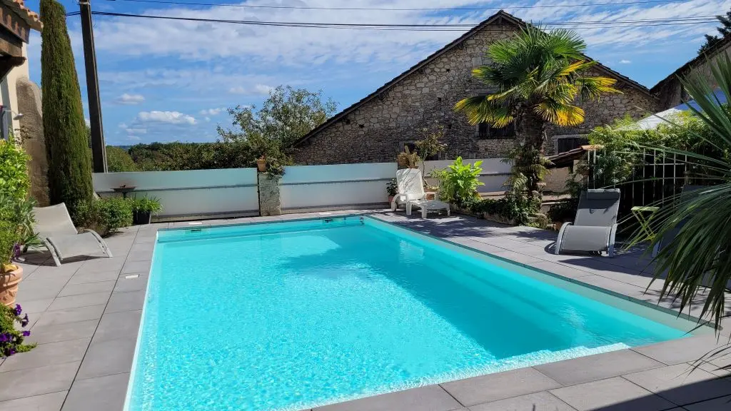 la piscine du gite Pierre Forte