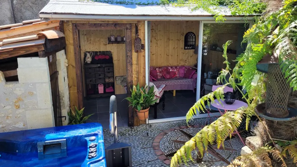 la pièce détente à côté du hammam du gite Pierre Forte