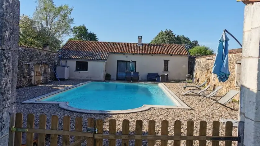 gites-sudrie-bourrou-exterieur