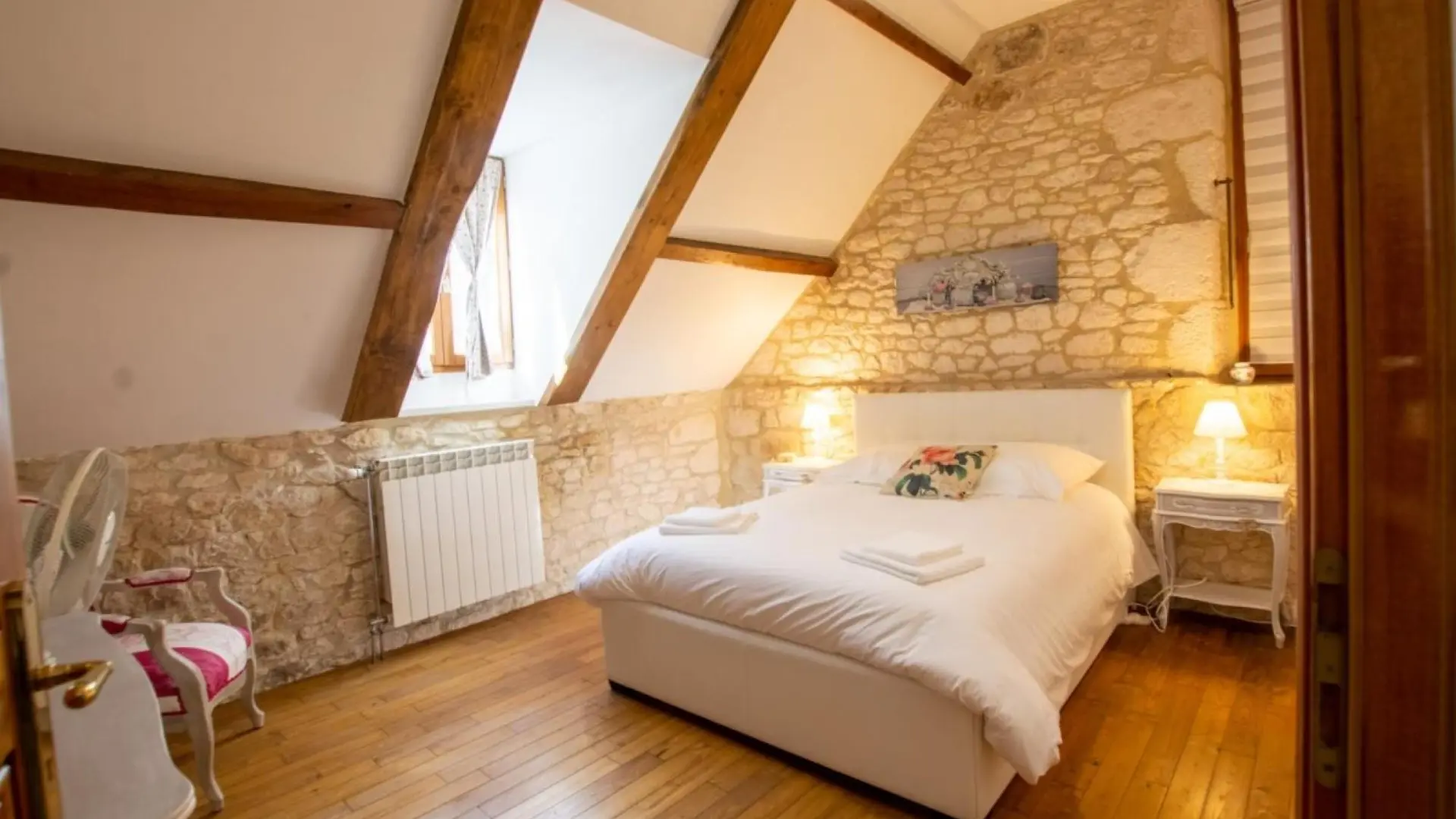 Gîte de charme Le Roucal piscine couverte chauffée_25