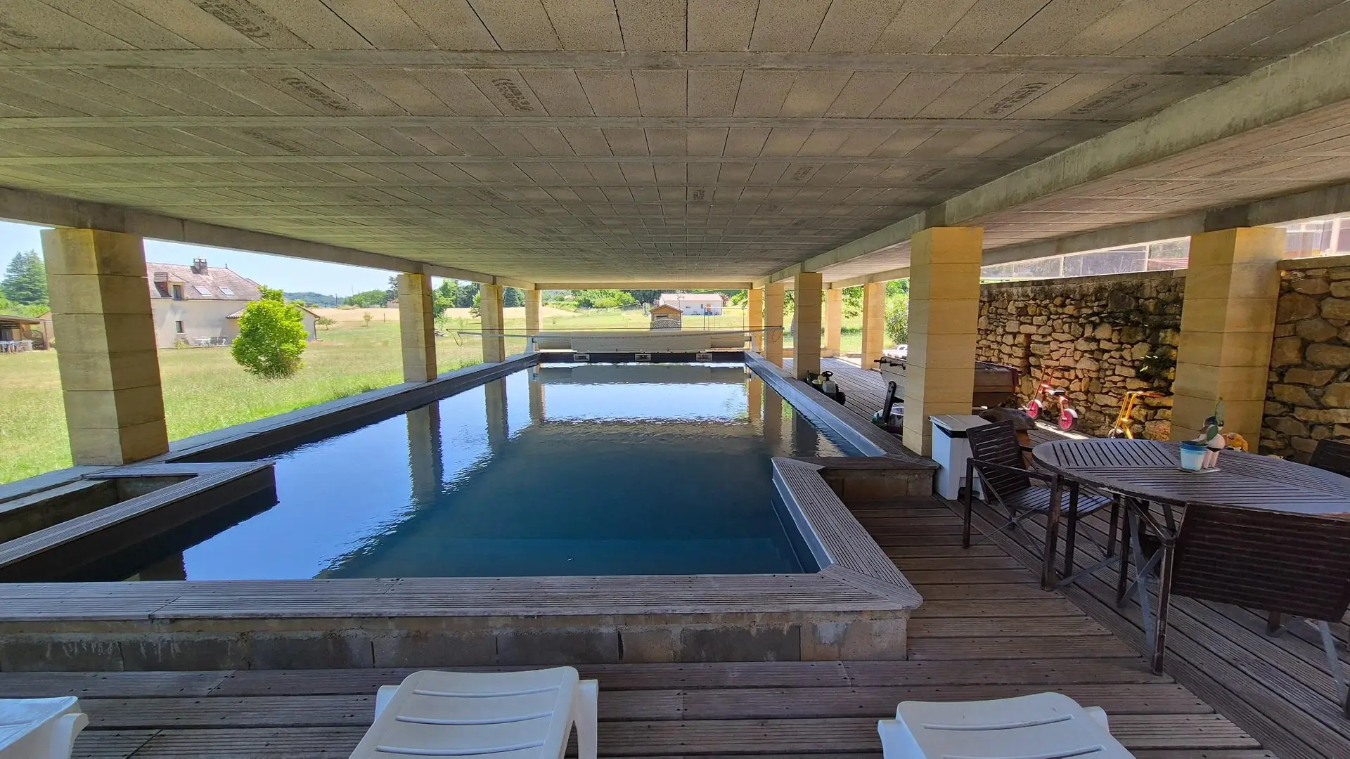 Naudissou avec piscine couverte à Sarlat_28