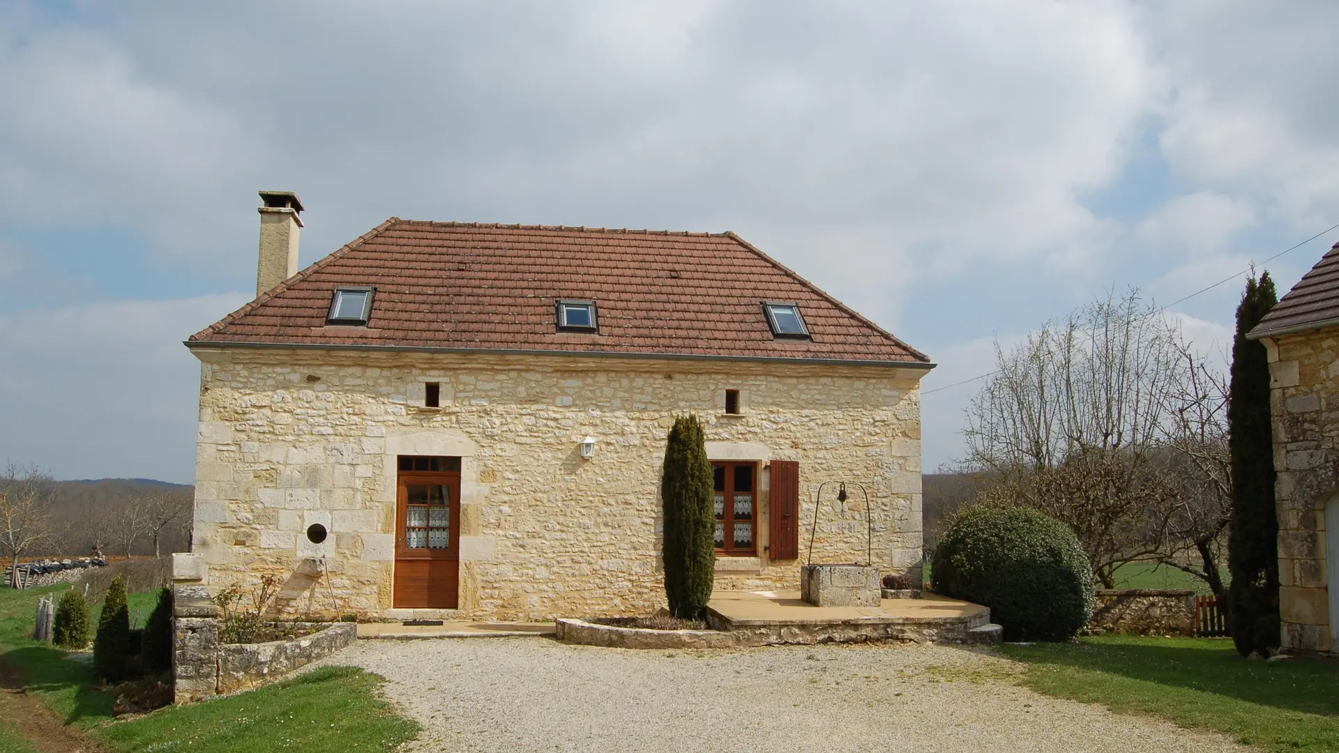 La Périgourdine sur la colline proche de Sarlat_1