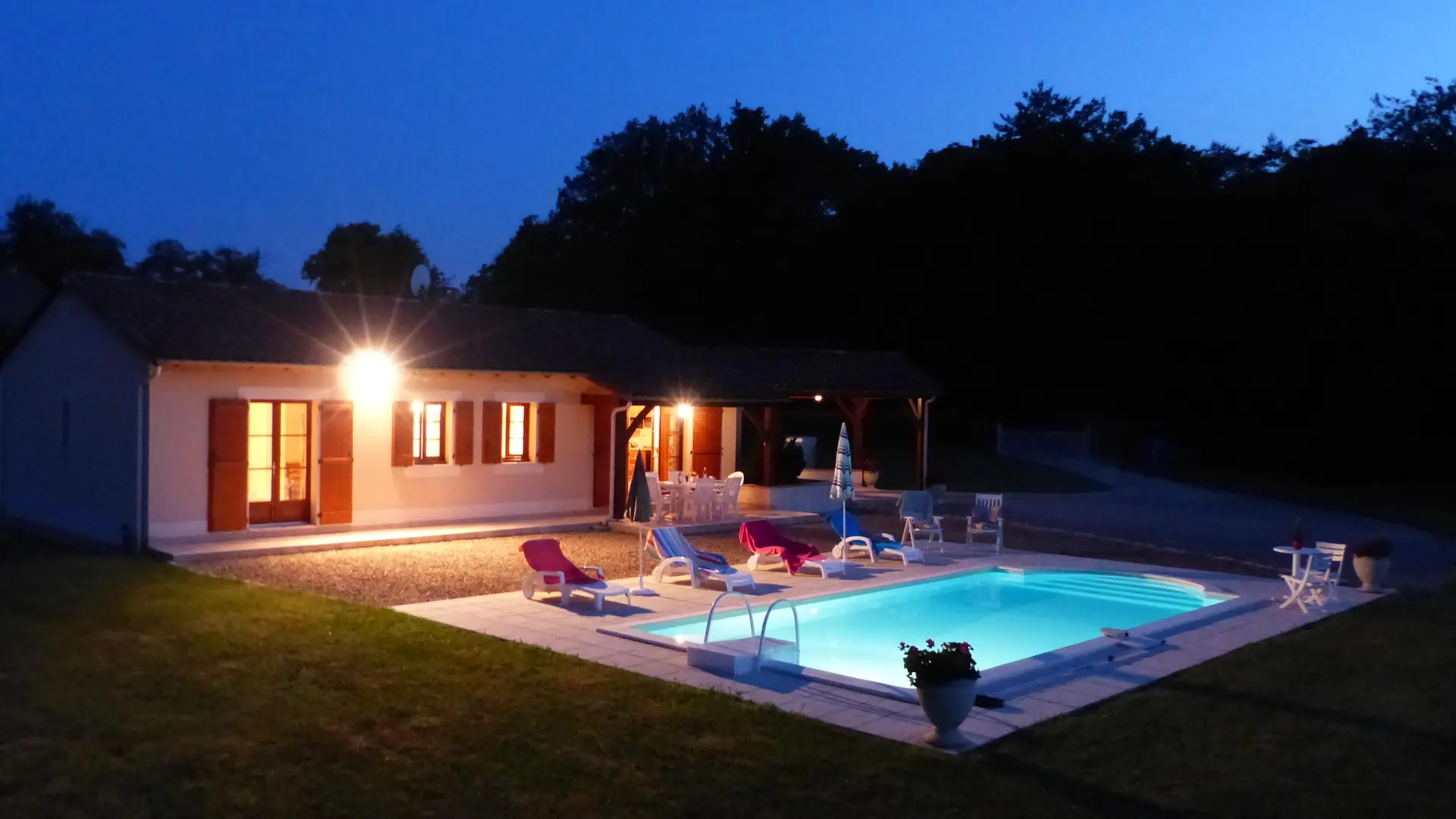 Chataigne avec sa piscine privée au nord de Sarlat_5