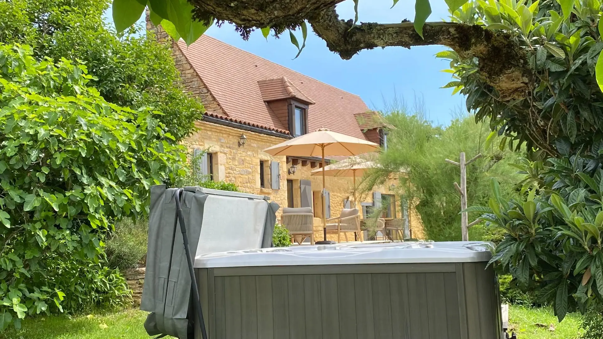 Notre perle du Périgord piscine proche de Sarlat_9