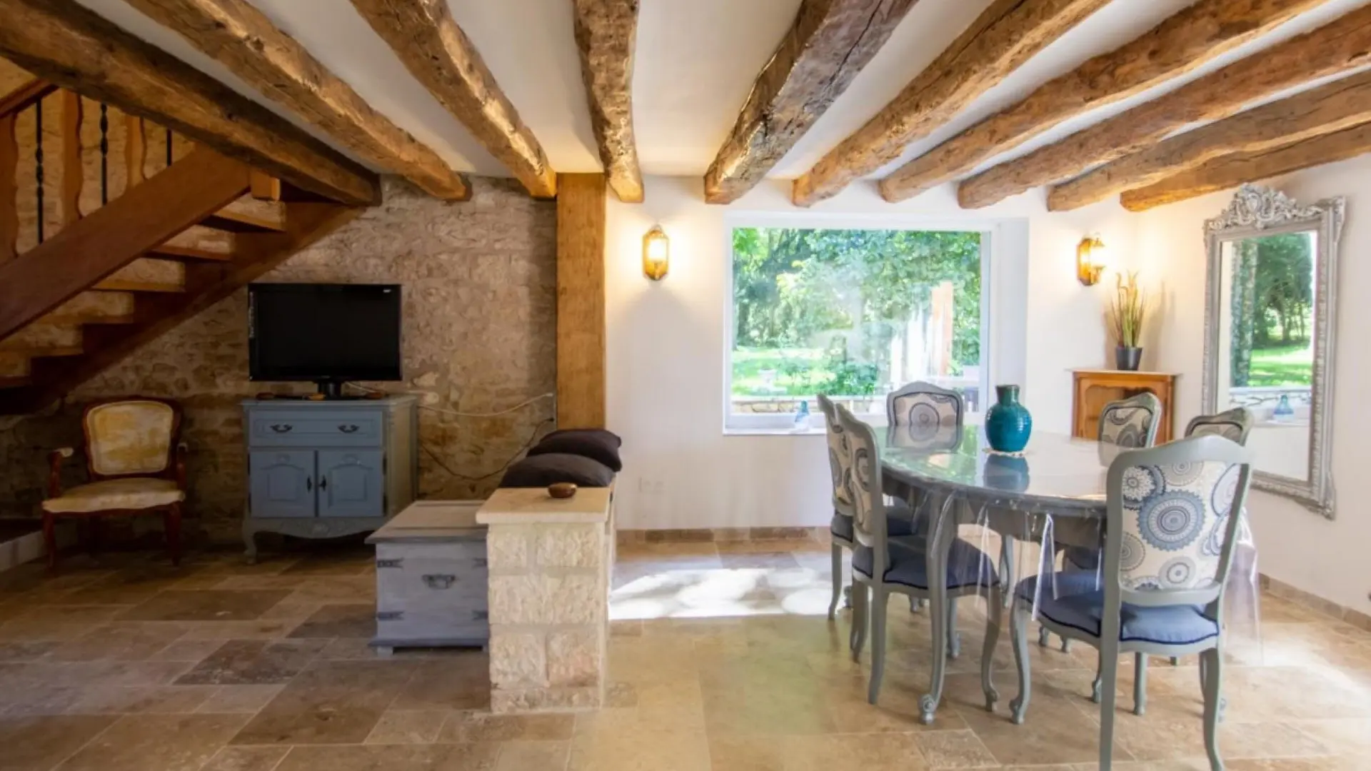 Gîte de charme Le Roucal piscine couverte chauffée_19