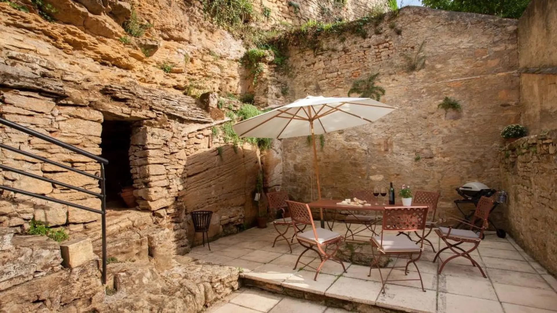 Maison Lou Panieraire dans le bourg de Beynac_2