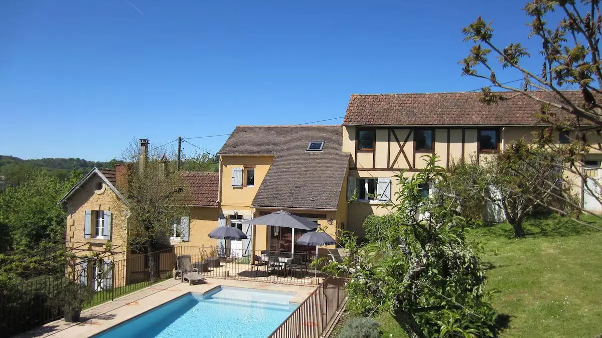 Les Bruyeres maison climatisée piscine chauffée_1
