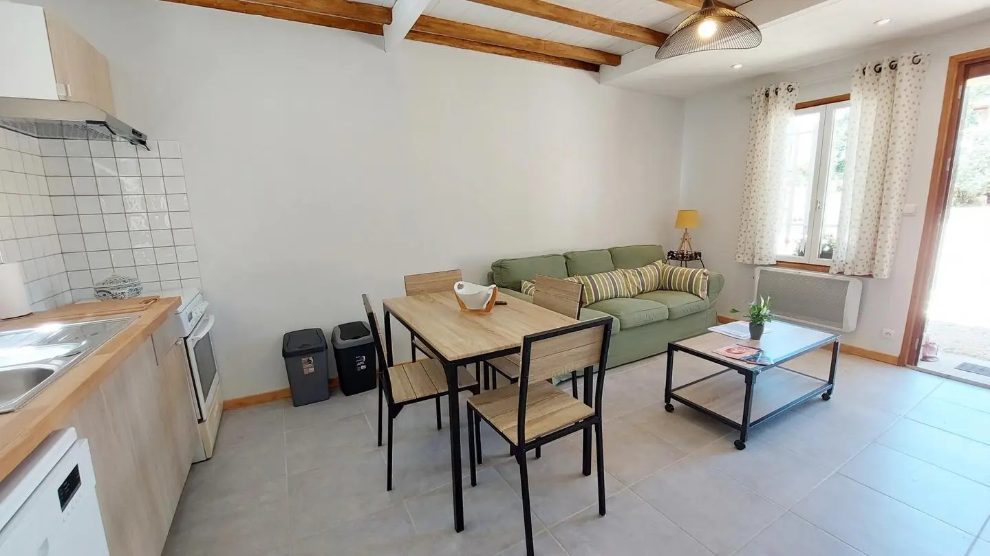 Tranquilou avec piscine proche de Sarlat_13