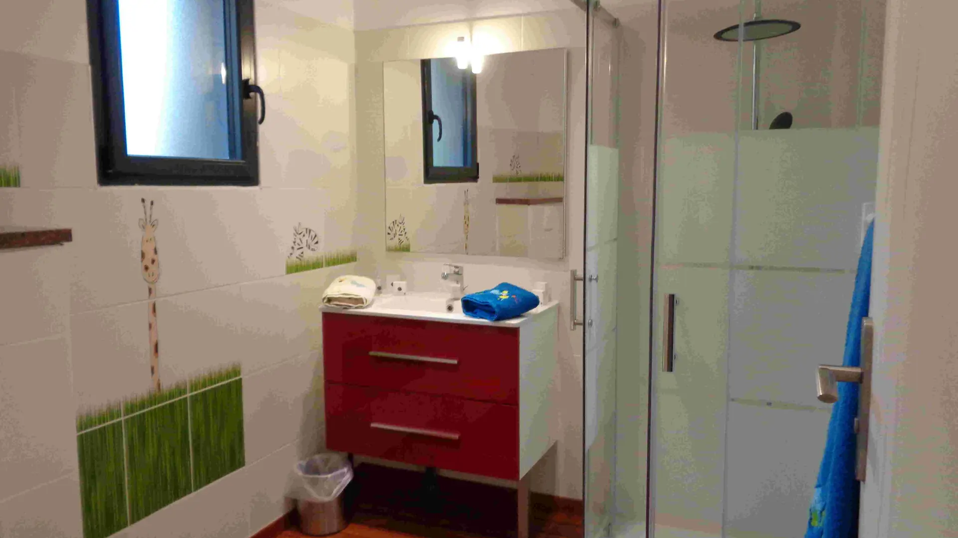 Villa La Bénéchie avec clim et  piscine intérieure_21