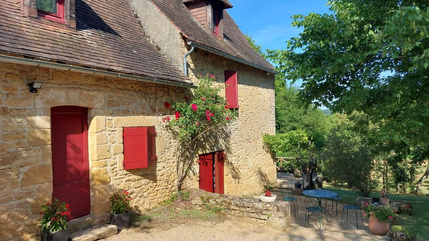 Maison Rouge avec piscine privée au nord de Sarlat_1