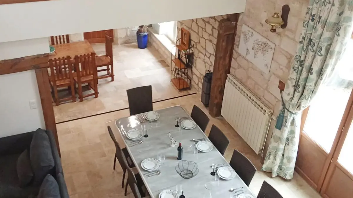 Gîte de charme Le Roucal piscine couverte chauffée_12