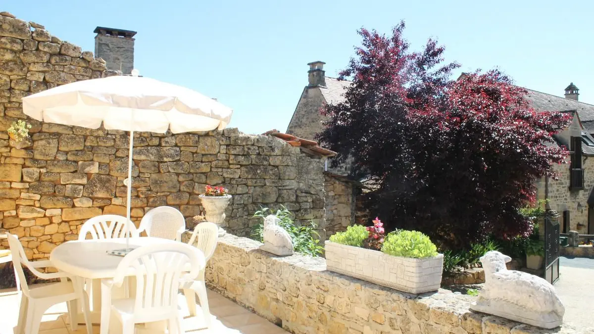 Le Bercail avec piscine chauffée proche de Sarlat_9