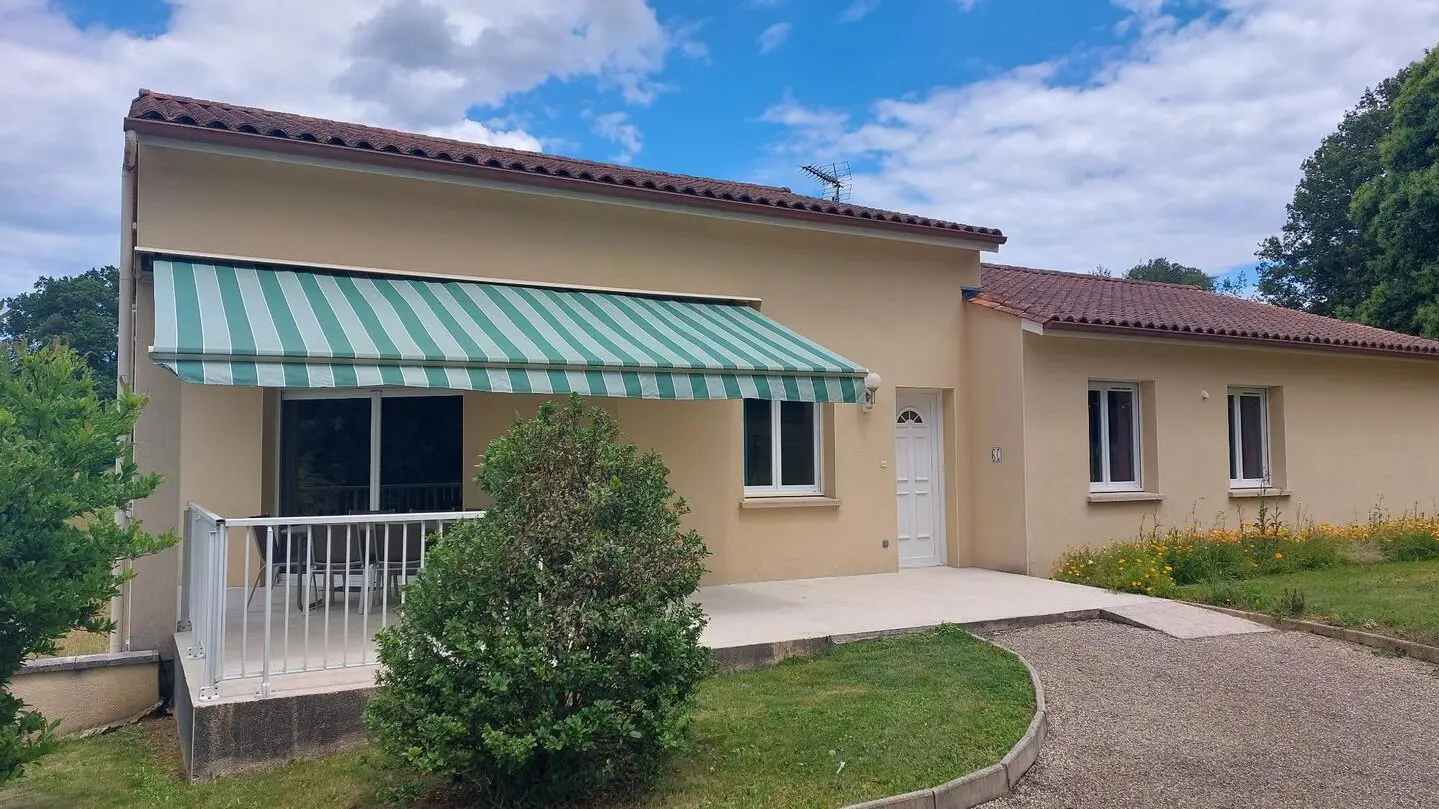 Maison de Verdure climatisée et piscine chauffée_1