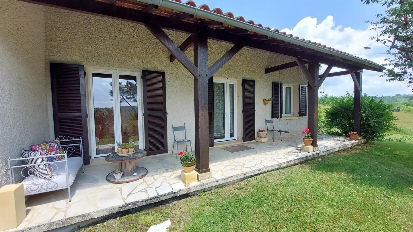 Les Devises avec piscine proche de Sarlat_2