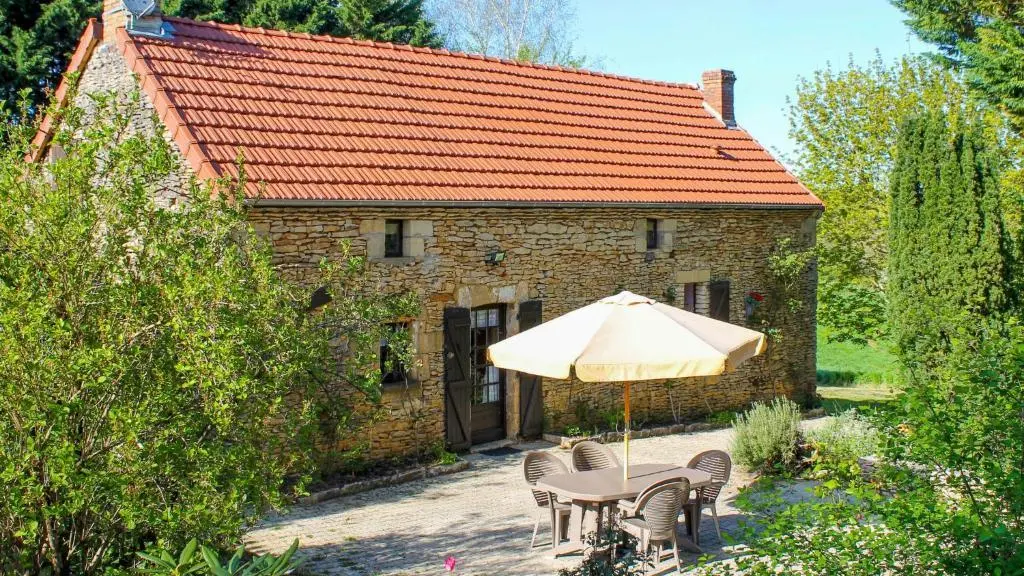 Montant de Fages avec piscine privée proche Sarlat_2