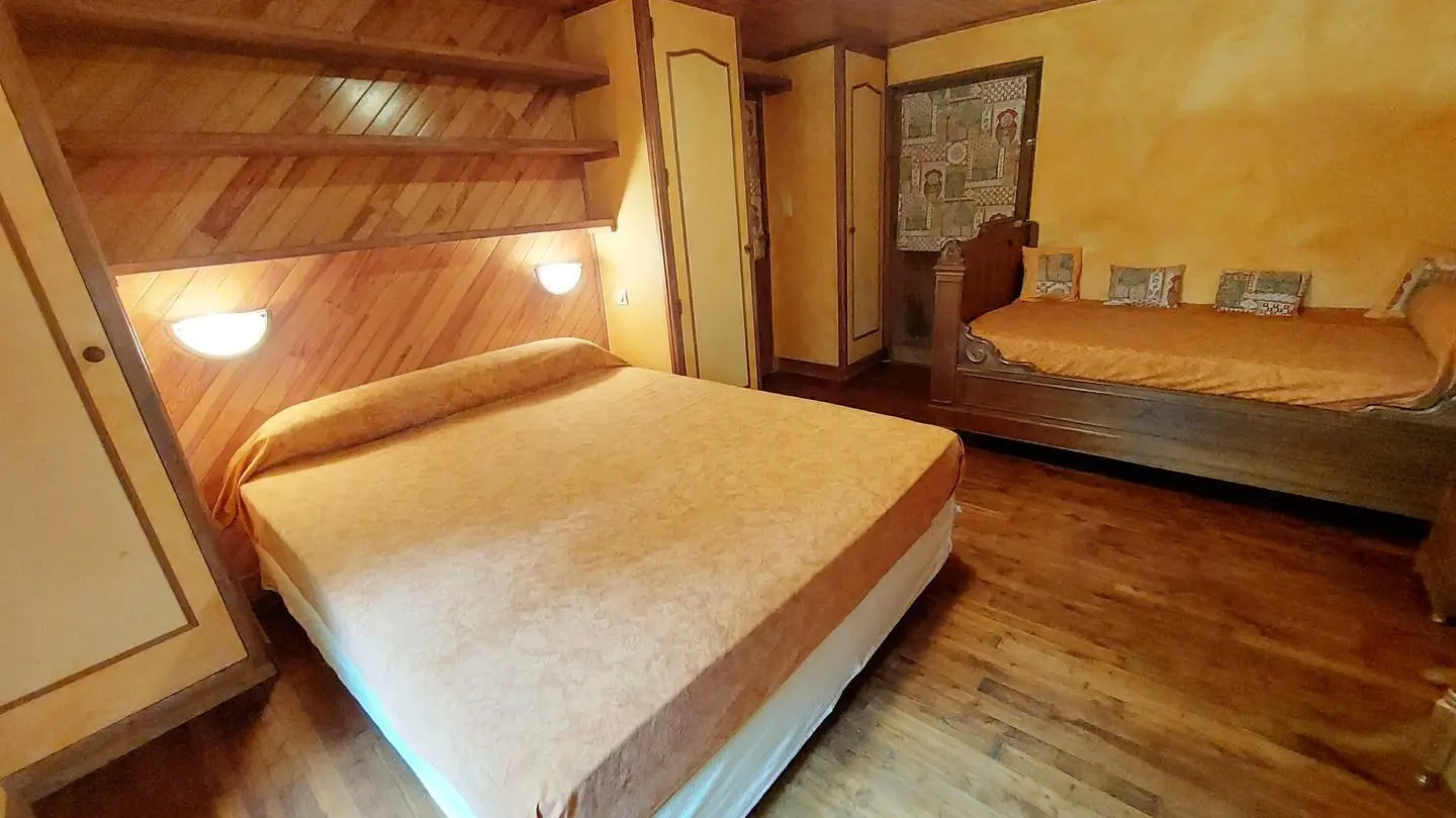 Montant de Fages avec piscine privée proche Sarlat_13