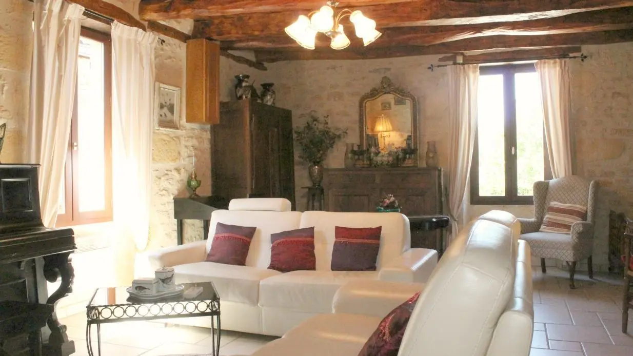 Le Bercail avec piscine chauffée proche de Sarlat_13