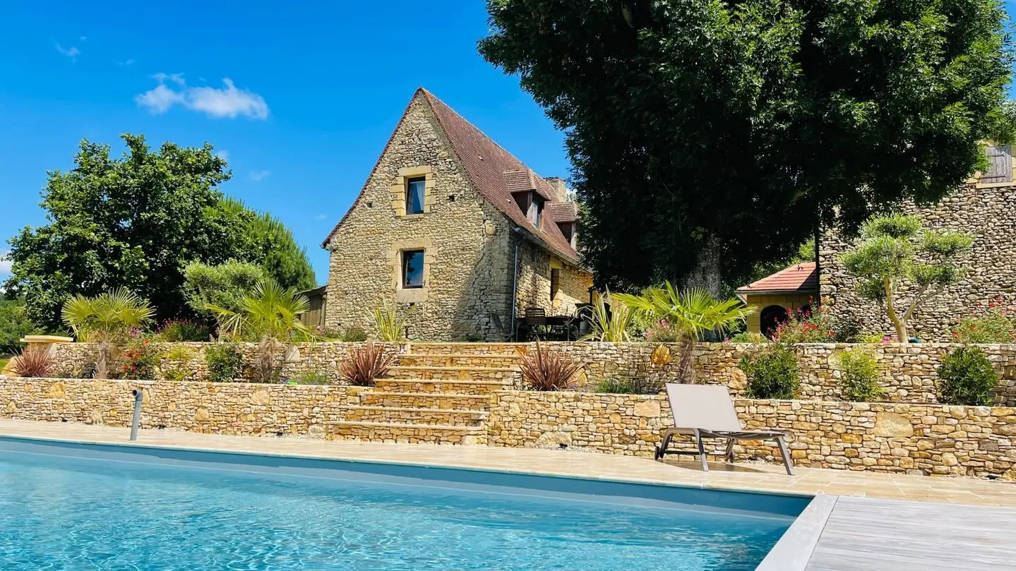 Les Rozières climatisée piscine proche de Sarlat_1