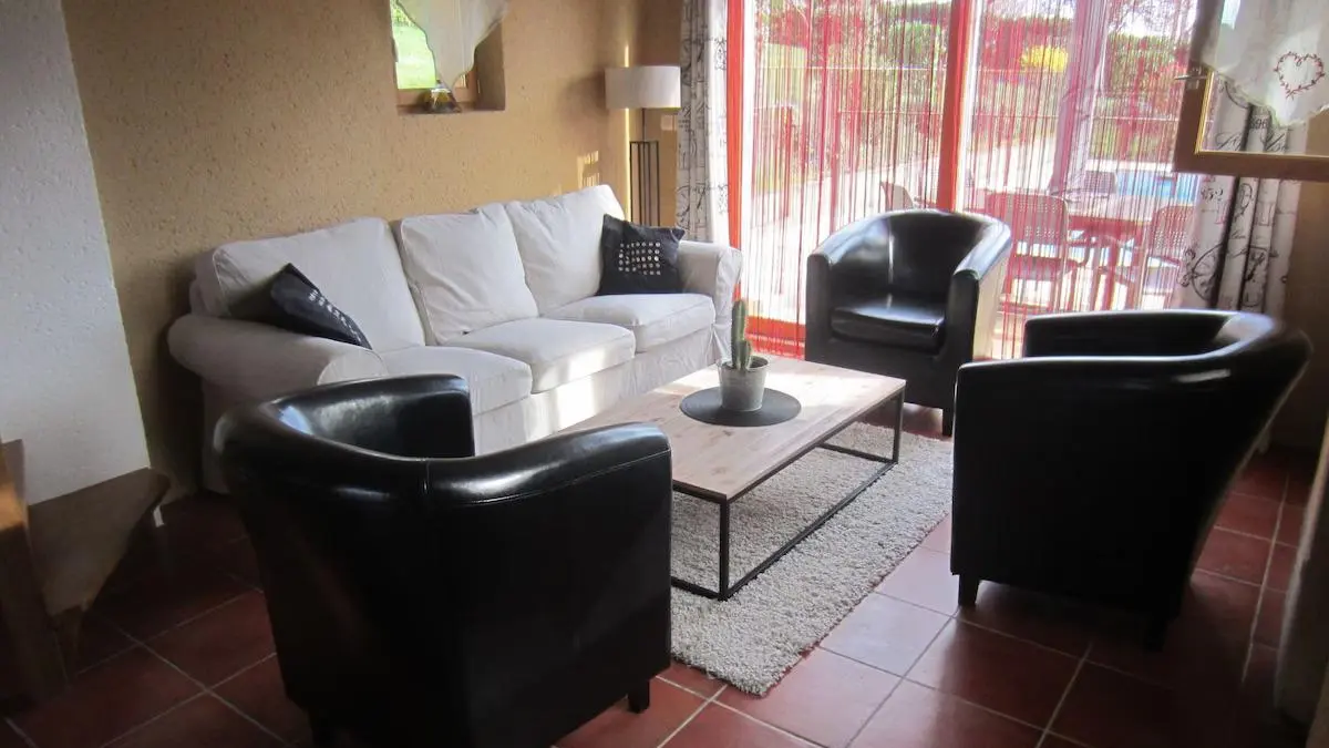 Les Bruyeres maison climatisée piscine chauffée_10