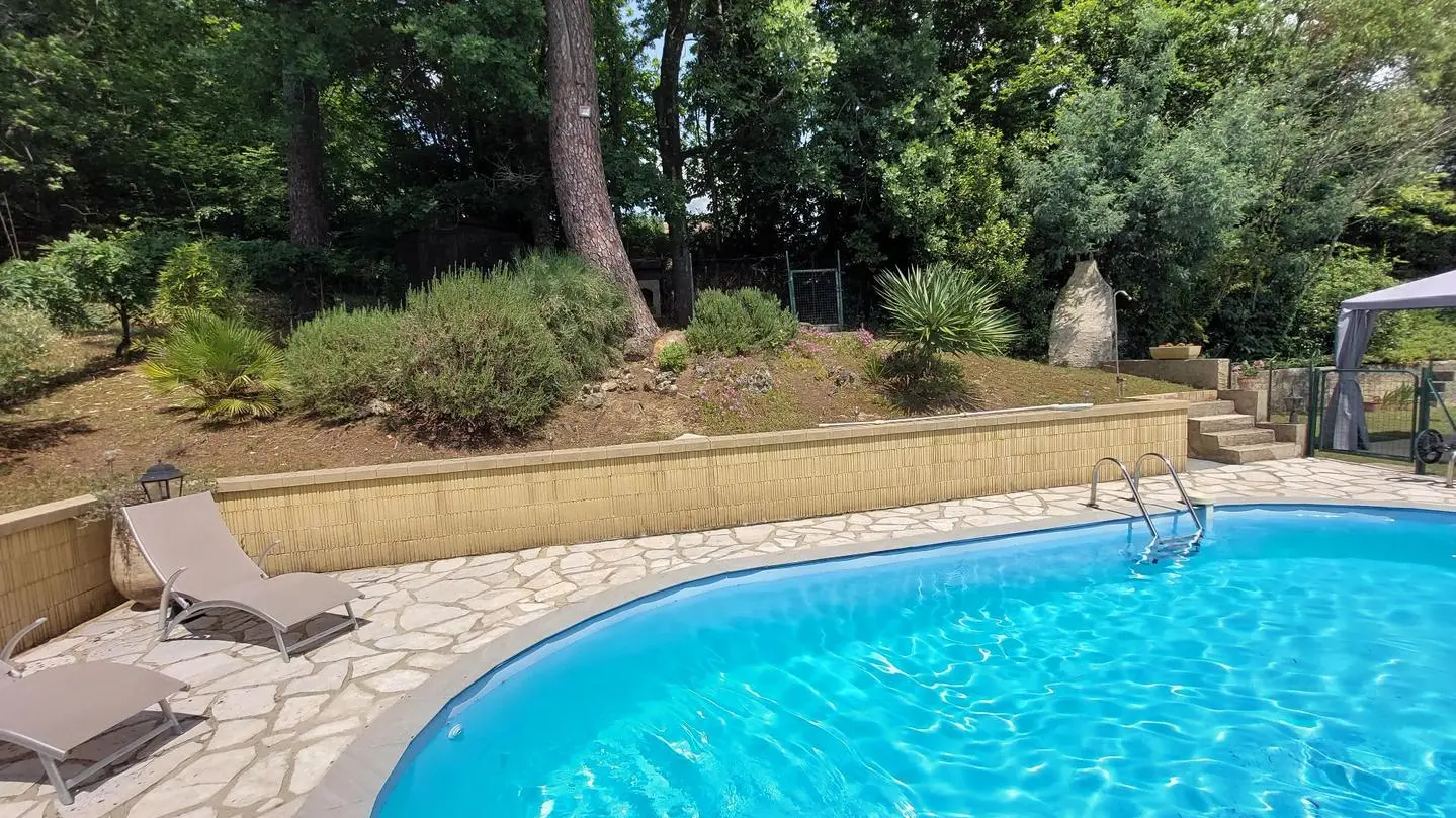 Les Devises avec piscine proche de Sarlat_7