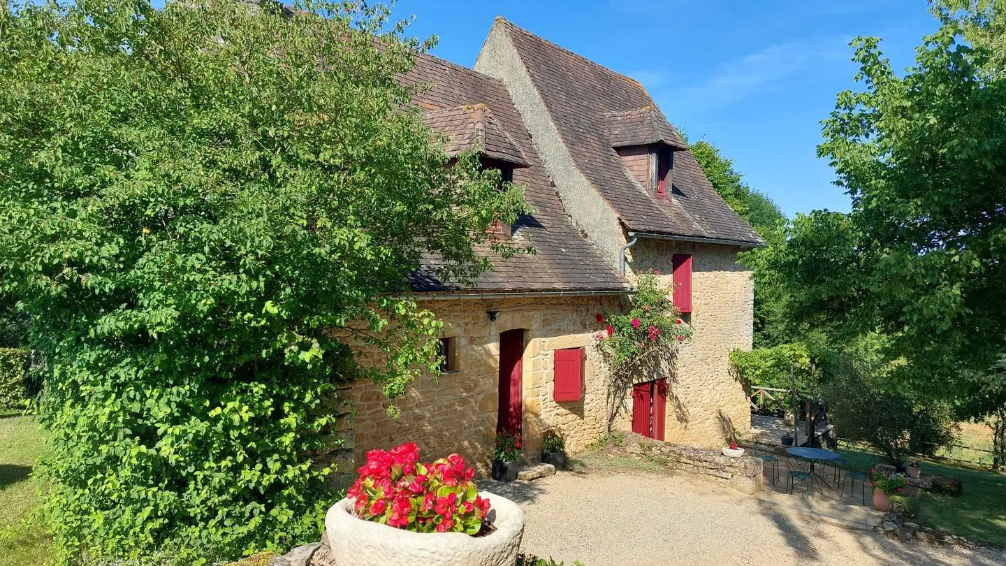 Maison Rouge avec piscine privée au nord de Sarlat_13