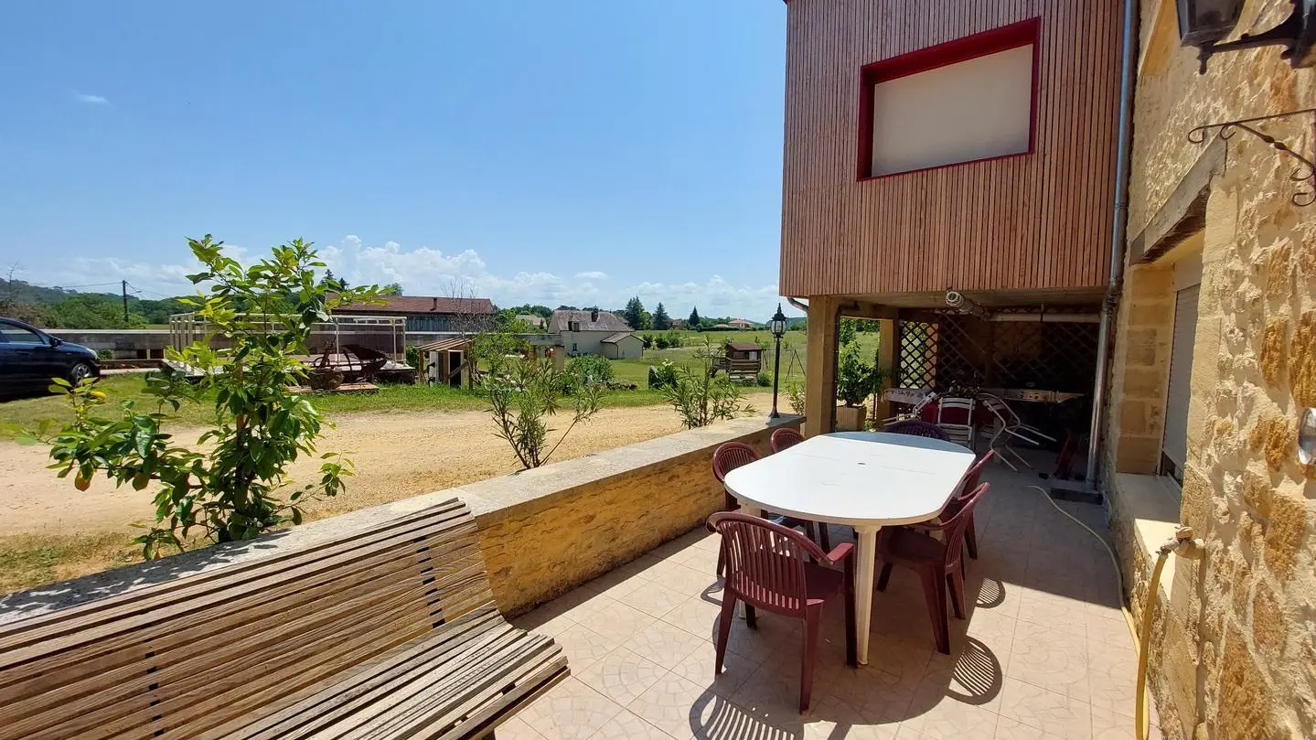 Naudissou avec piscine couverte à Sarlat_7