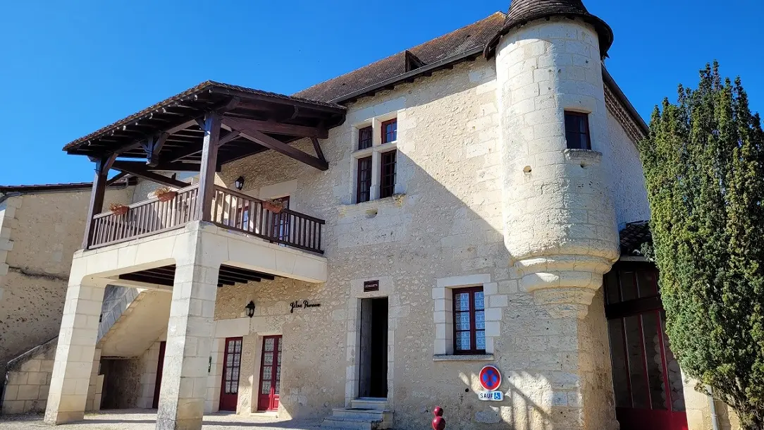 appartement vu de l'extérieur l'échauguette douzillac