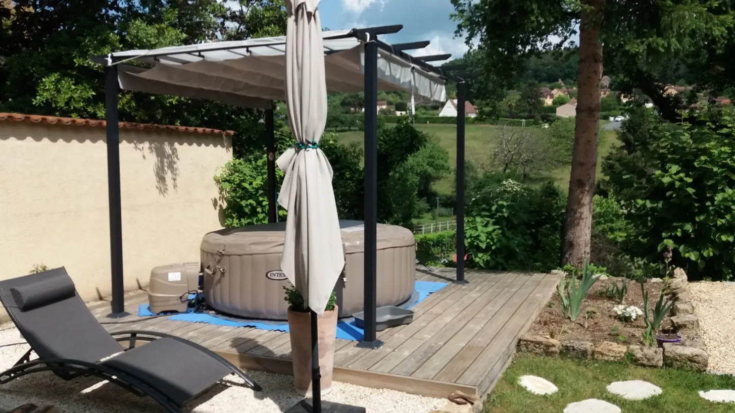 le gros chene  loc  4 pers s  sarlat