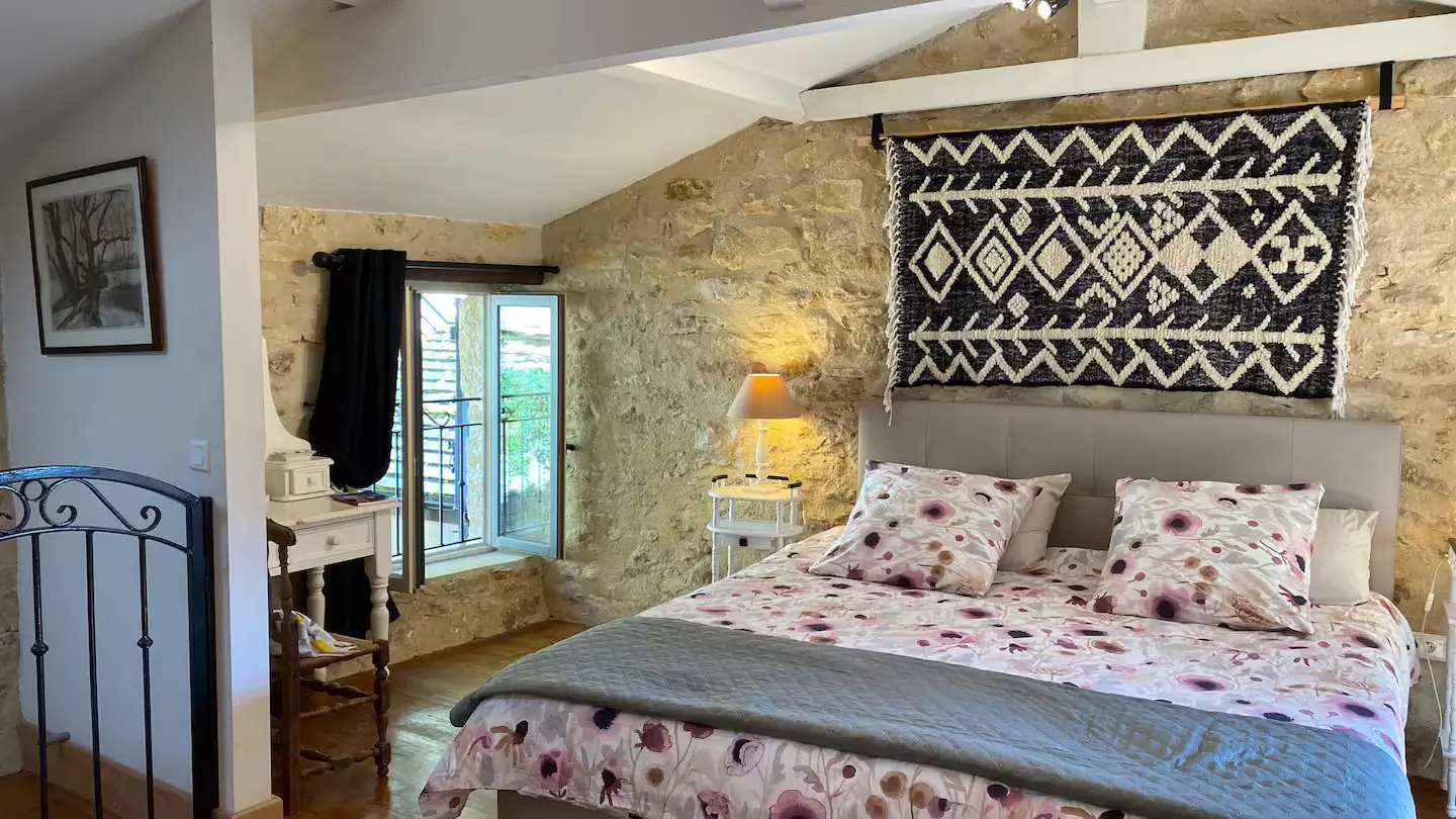 lou panieraire, maison de village a beynac au sud de sarlat et proche de la rivière dordogne (8)