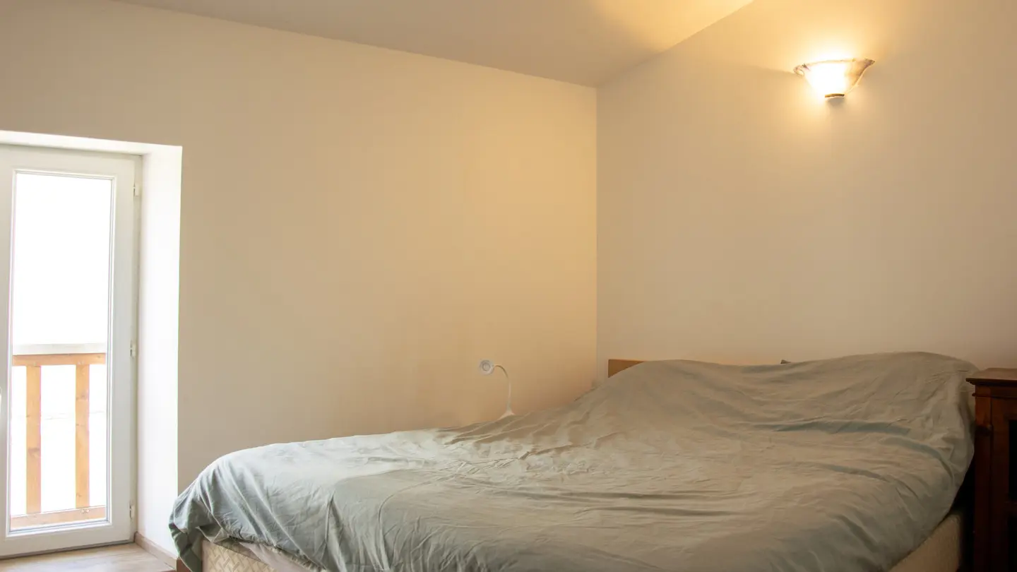 maison-de-famille-gite-mussidan-chambre-lit-double-tourisme-vallee-isle