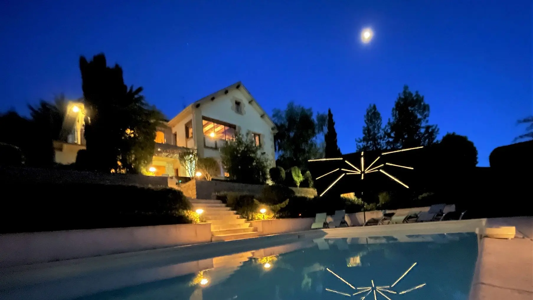 maison de nuit