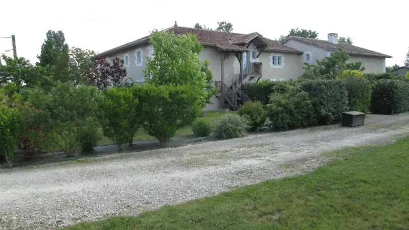 Périgord Inattendu - Gite La meule du Moulin du Treuil
