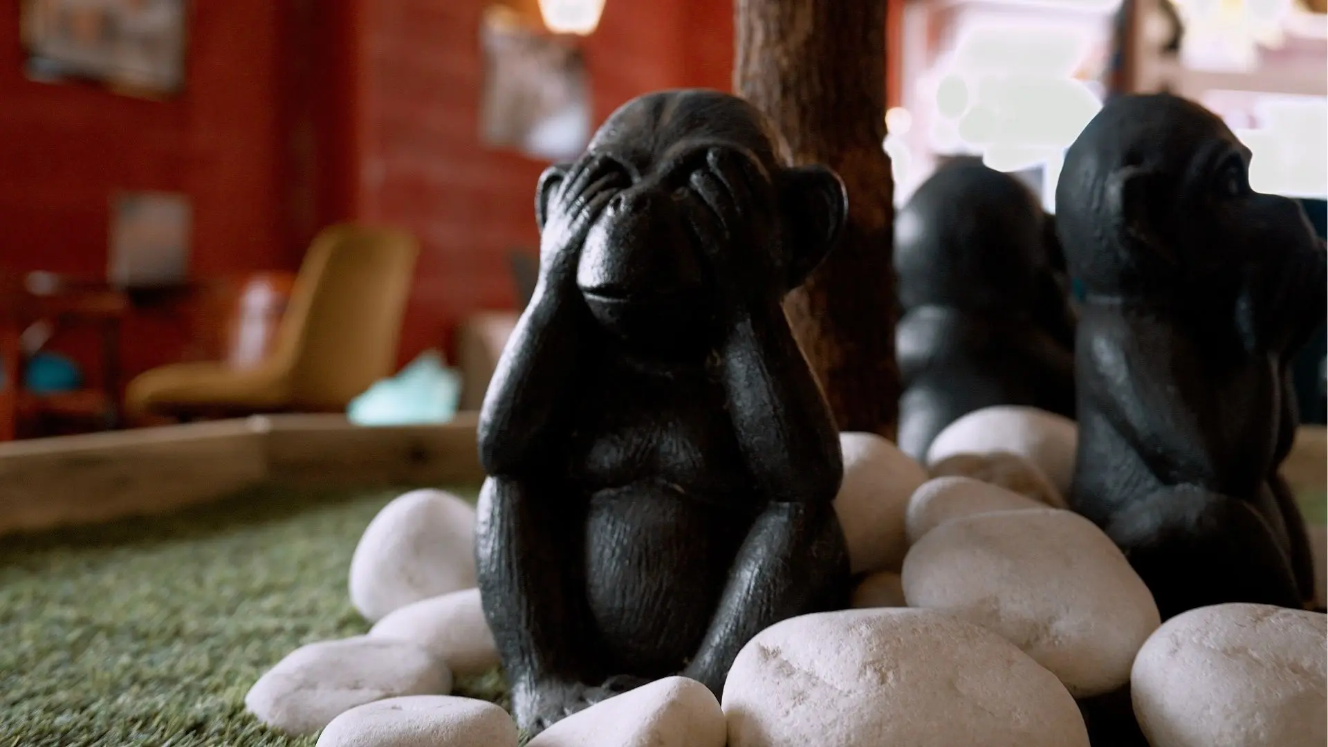 Snook Bowl palace décor