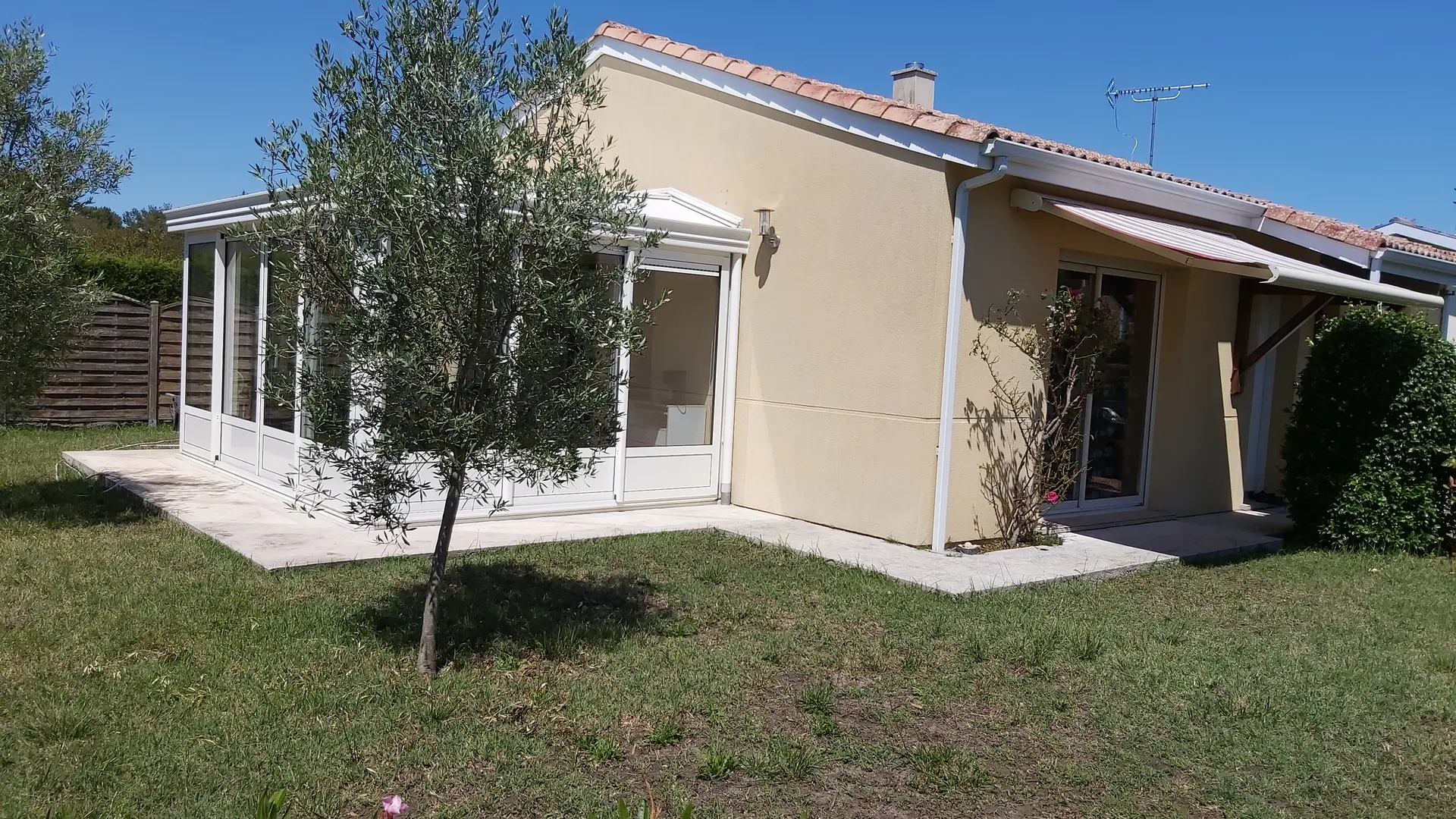 Mme GONDAT MAISON