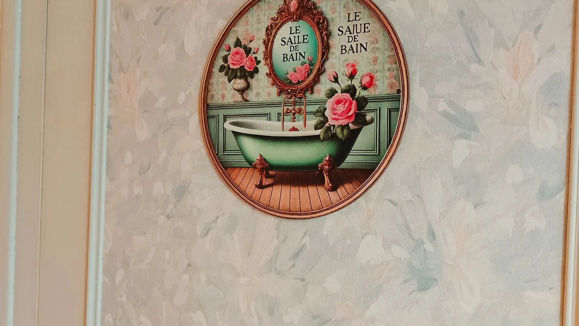 porte salle de bain chambre aux tableaux