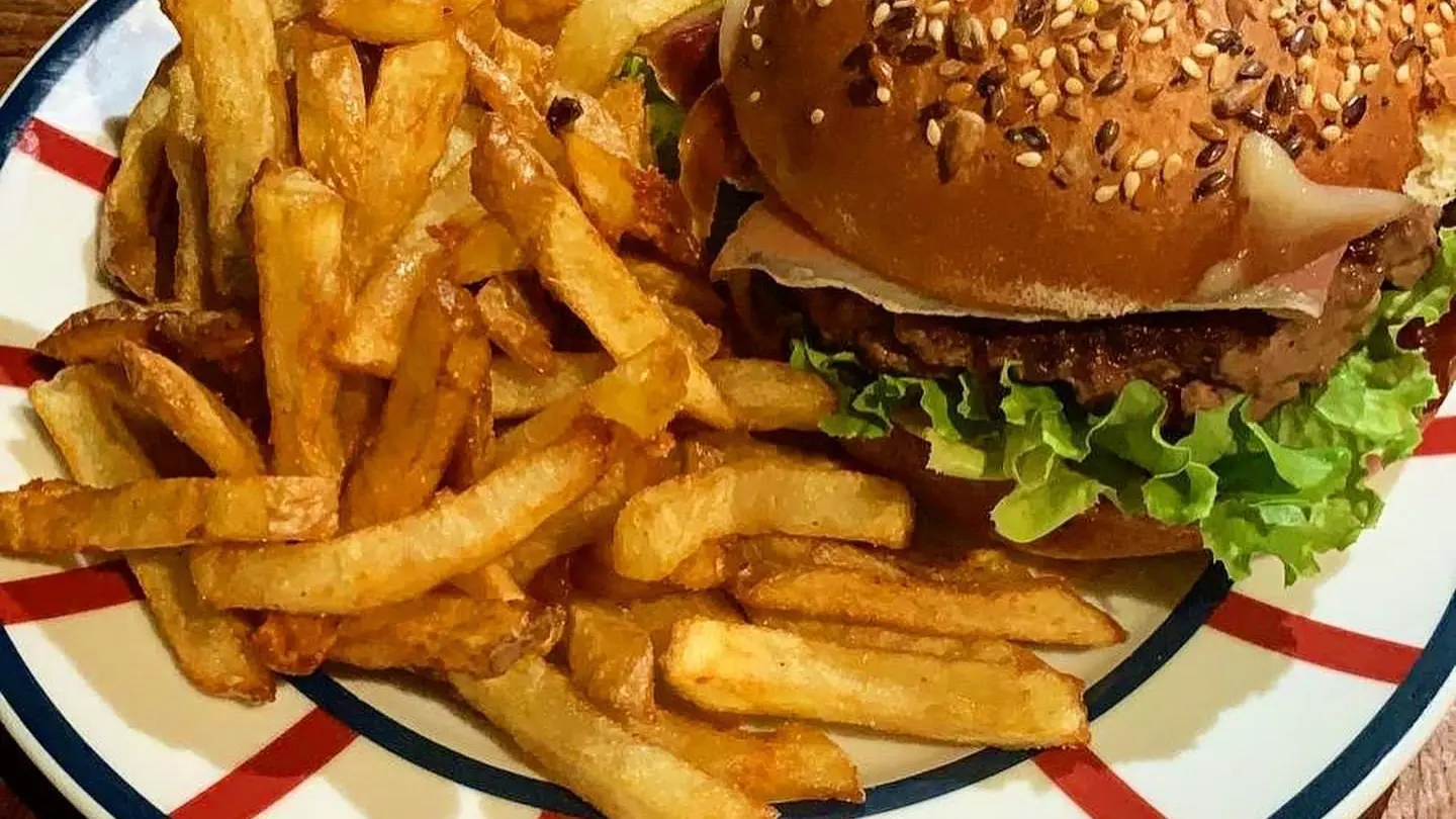 Restaurant La taverne du Gaulois - Rontignon - burger Gaulois