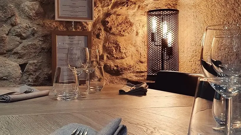 restaurant-opetitgavroche-montpon-salle-couvert
