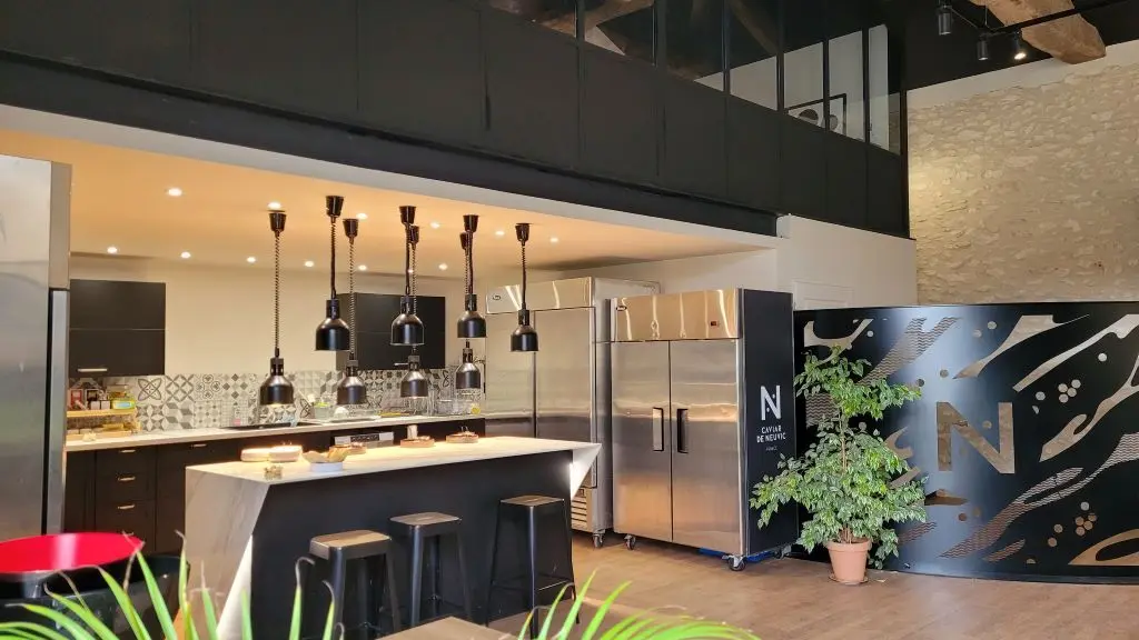 restaurant-caviar-de-neuvic