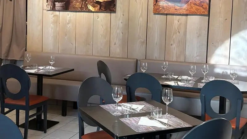 salle de restaurant le Troglo (1)