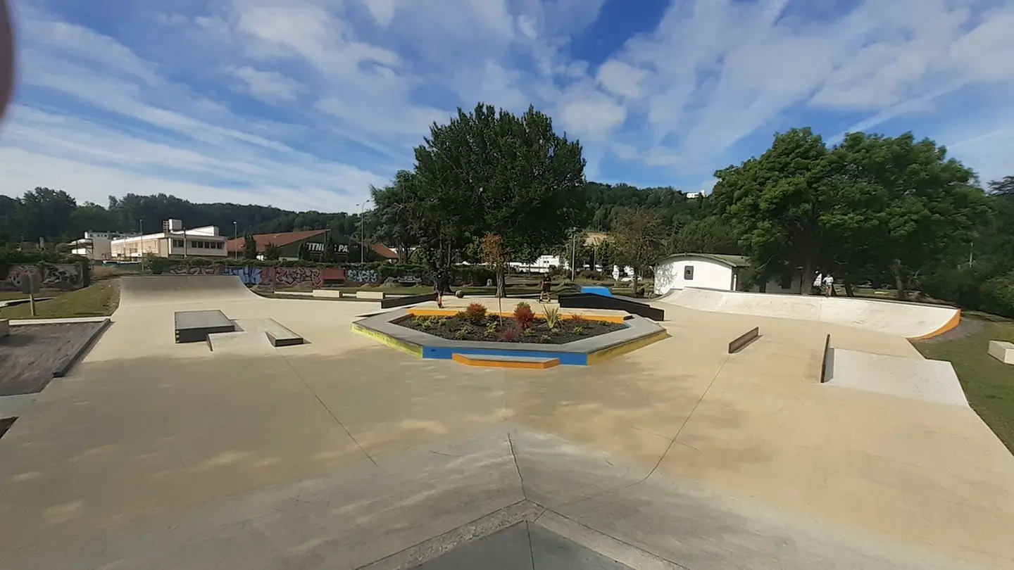 skate parc - jurançon - vue 2