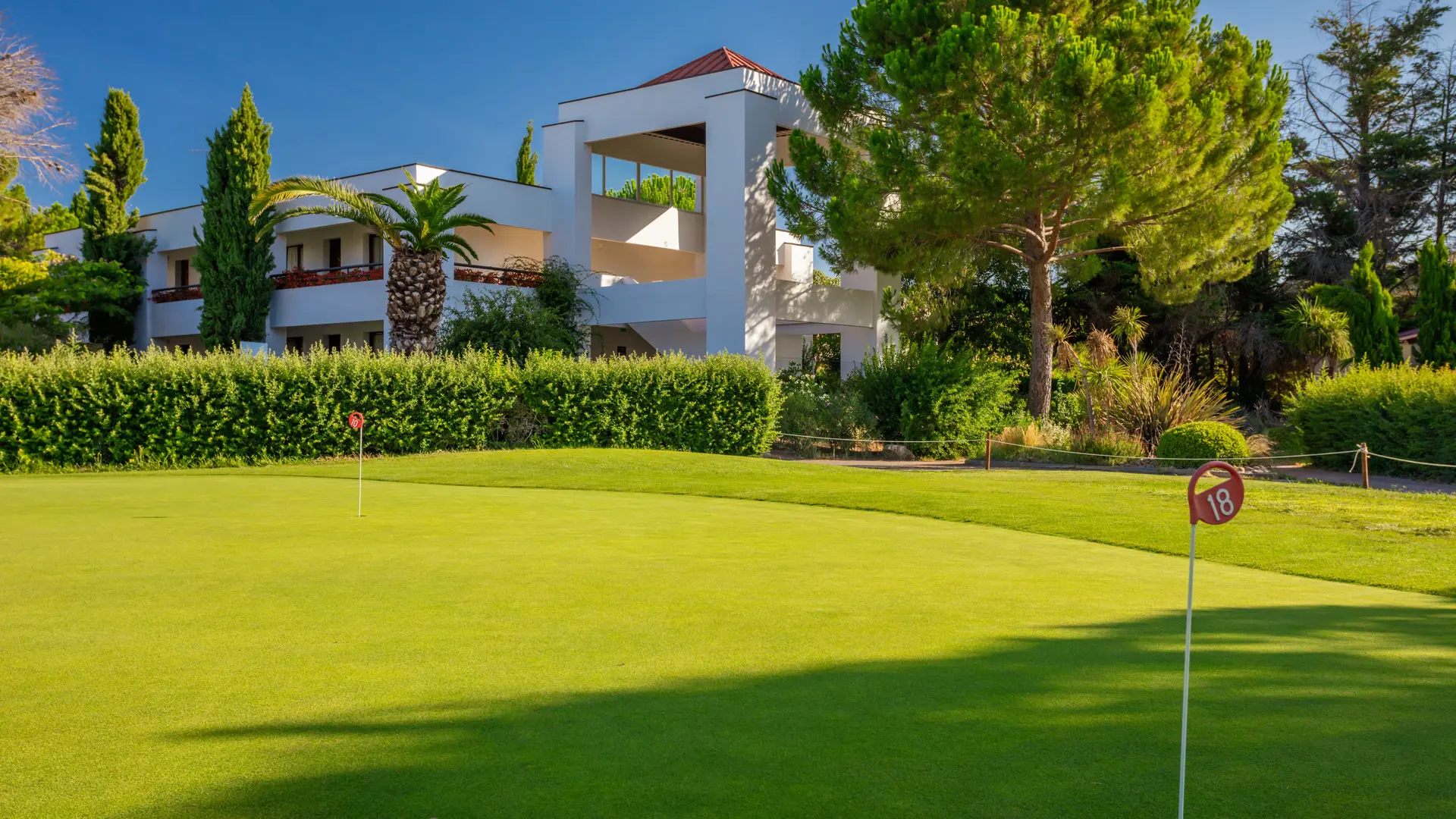 27559-00019-hotel-de-massane---Baillargues--photo-aspheries-8688x5788