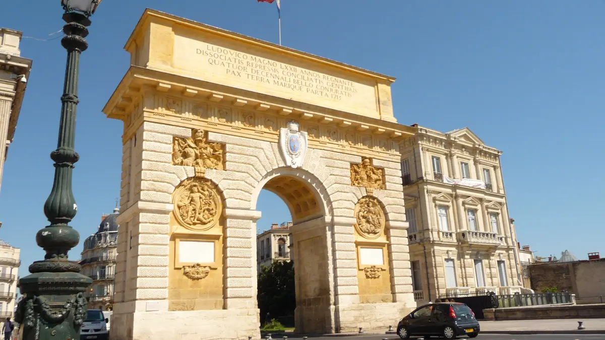 Arc-de-triomphe-juillet-2010-OTM-(2)