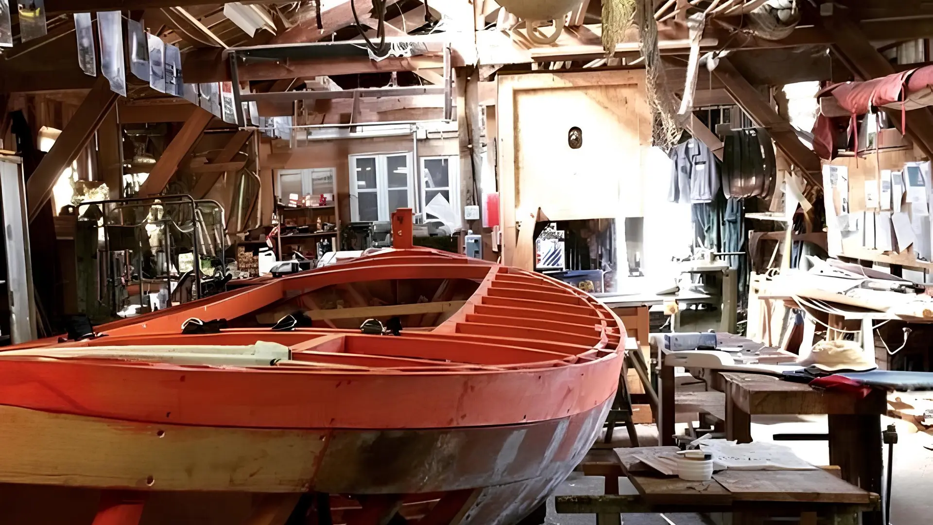 Atelier de restauration de voilier traditionnel en bois