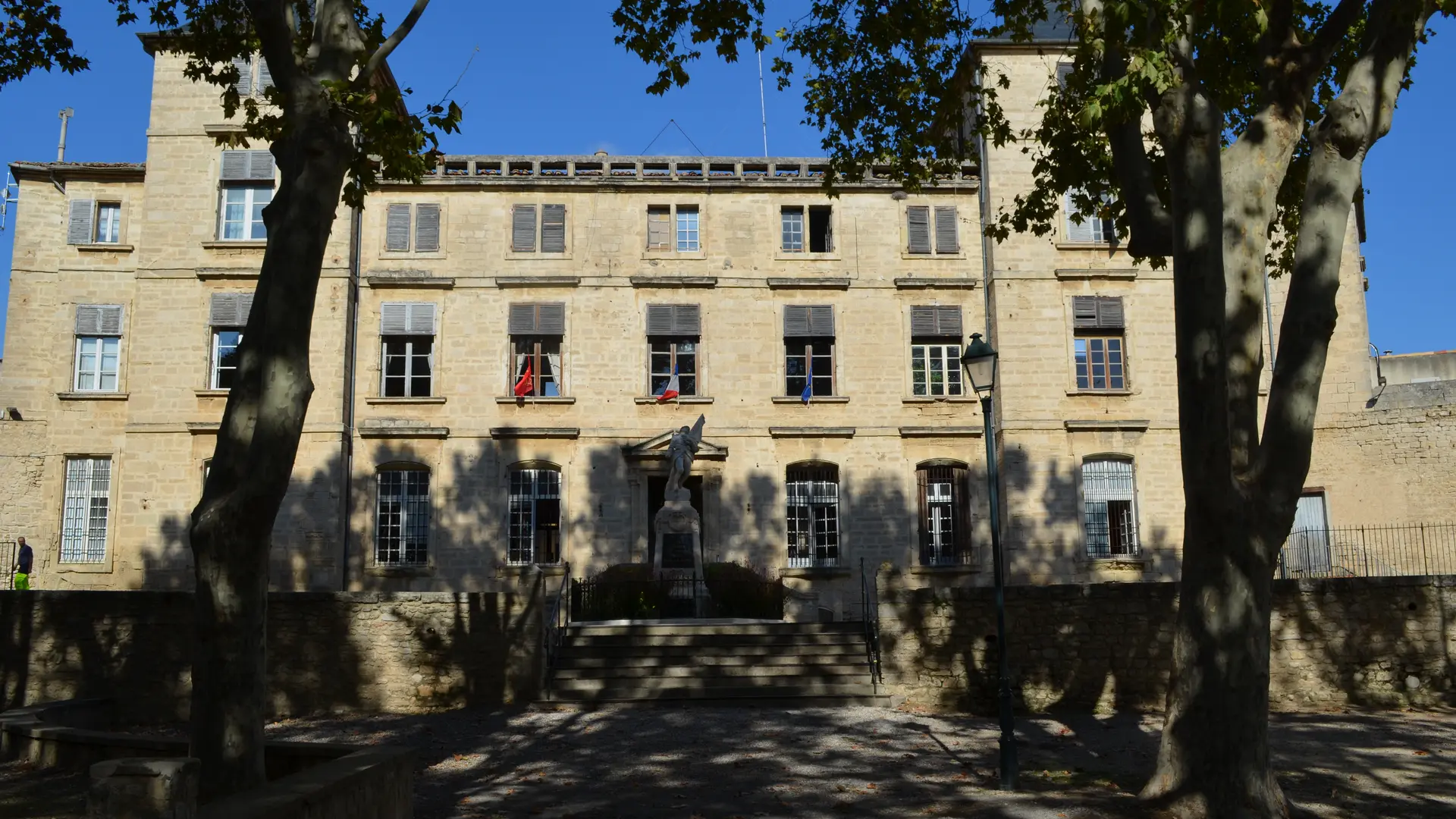 Chateau_facadeParc