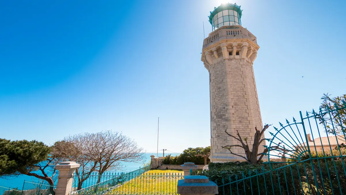 Phare_du_Mont_Saint-Clair