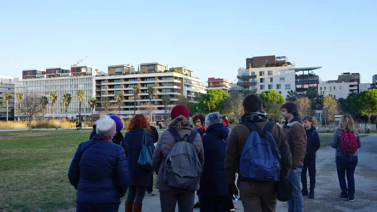 SECRETS DE TOURNAGE DANS LES QUARTIERS CONTEMPORAINS