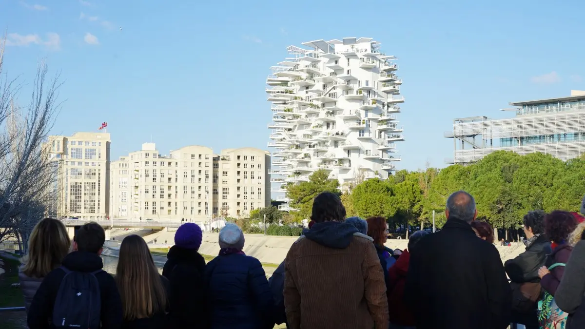 SECRETS DE TOURNAGE DANS LES QUARTIERS CONTEMPORAINS